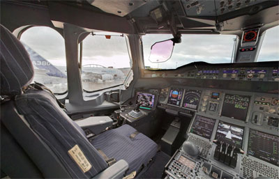 Airbus-A380-Cockpit.jpg