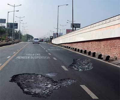 Pothole-Sticker-Illusion1.jpg